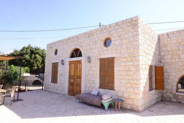 Didon Room#1 in a Guesthouse – Abdelli, Batroun