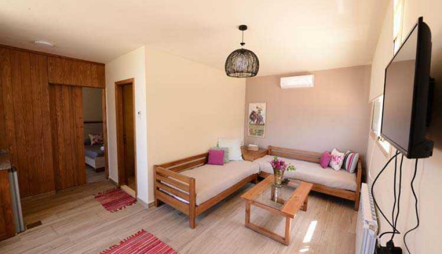 Botrys Room#7 in a Guesthouse – Abdelli, Batroun