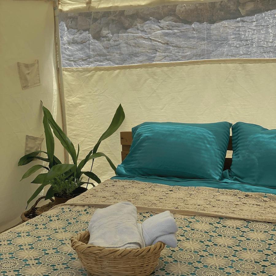 Glamorous Tent (1) – Mazraet el Teffeh