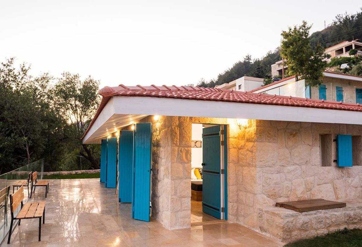 Capucine Chalet in a Resort – Fatre, Jbeil