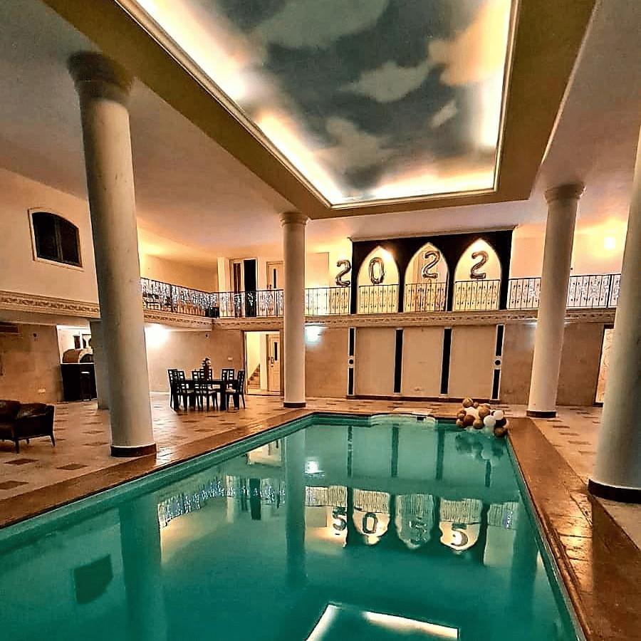 Villa with six bedrooms and two Pools – Al Burjen, Chouf