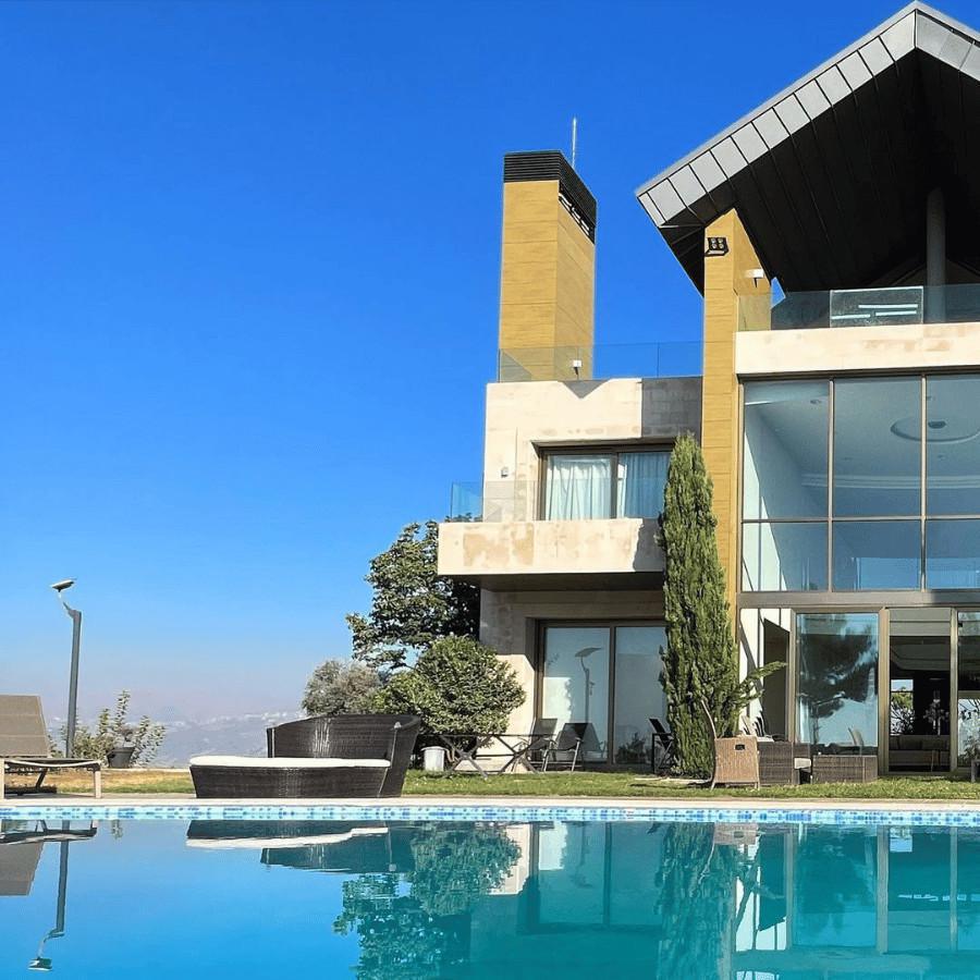 Luxurious Villa – Kaifoun