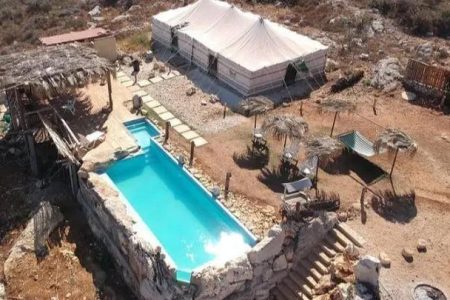 15 People Camping Space – Koura