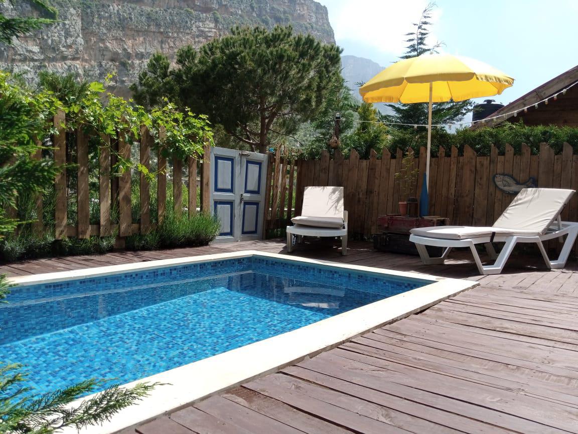 Bungalow with Pool – Tannourine