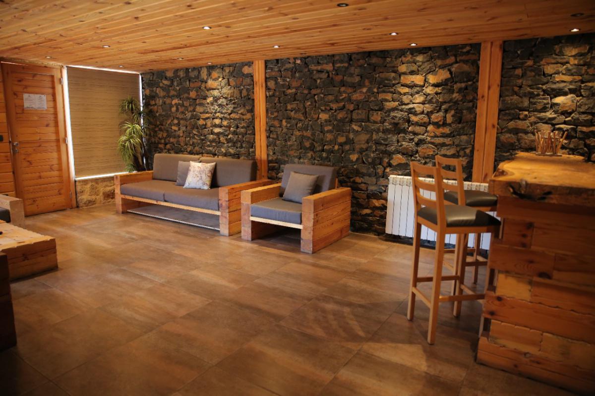 Chalet Belukha in a Resort – Laqlouq, Jbeil