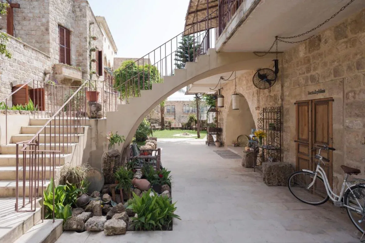 Olive Suite in a Guesthouse – Jbeil