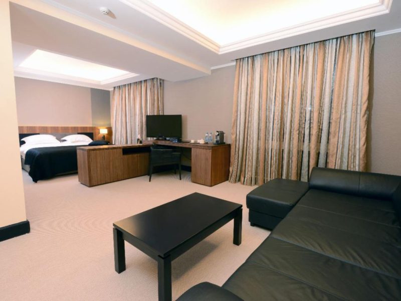 Executive Suite in a Hotel – Qalamoun