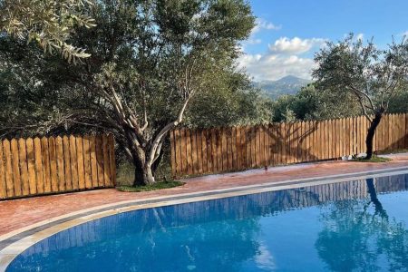 L1 Chalet with Private Pool – Kfarmatta