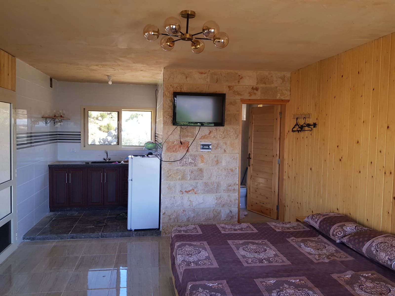 Stone Hut for Couples with Pool – Al Barouk, Chouf