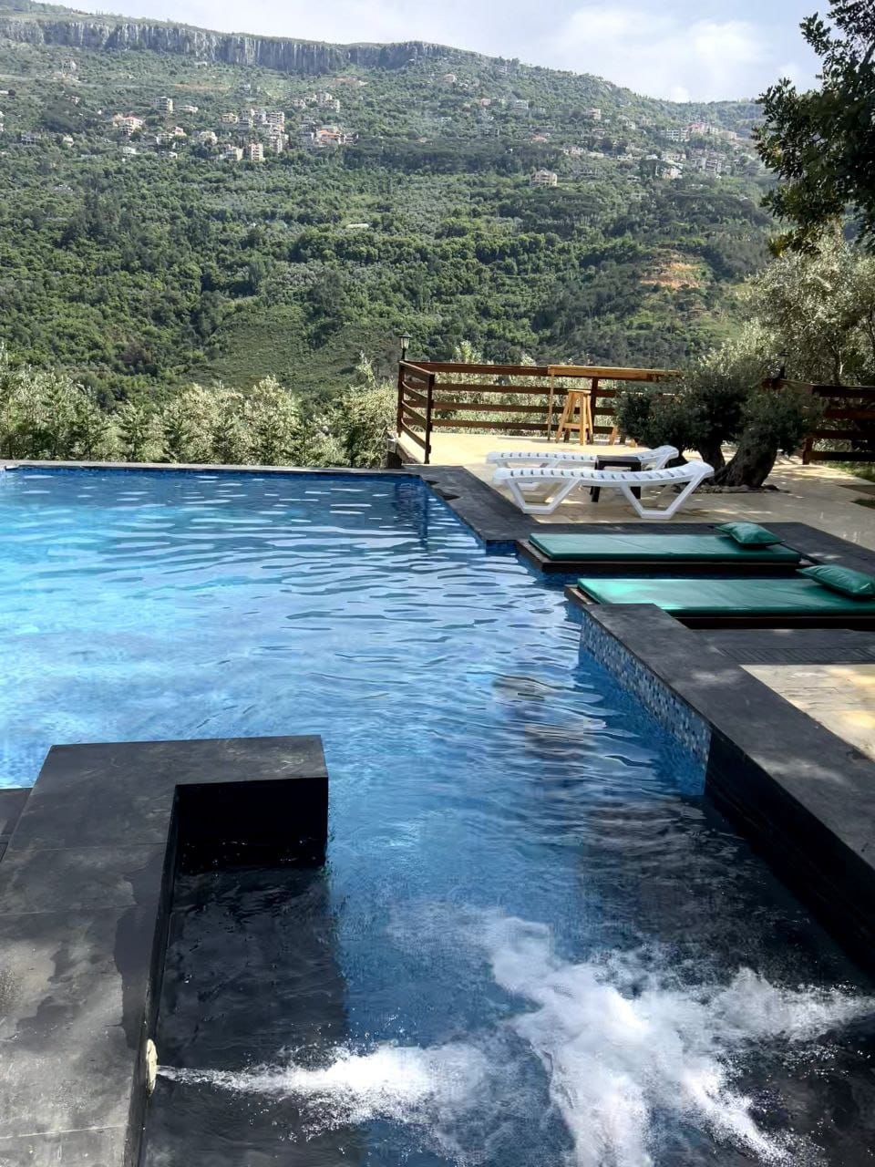 Chalet B with Infinity Pool – Kfarmatta, Chouf