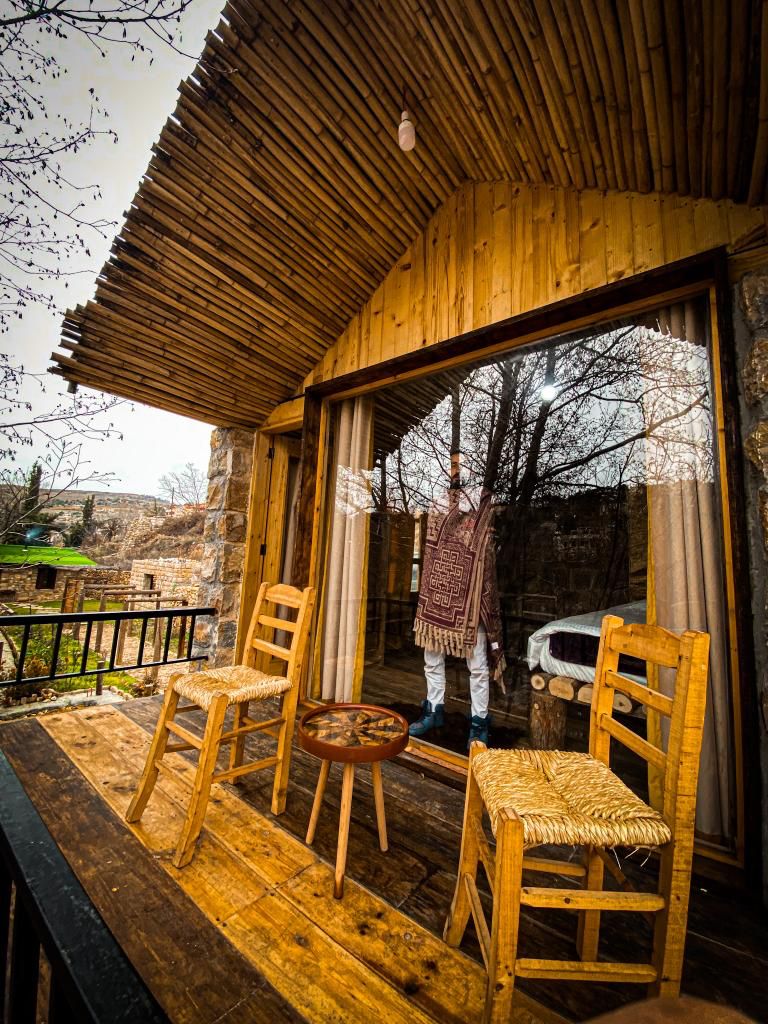 Guesthouse by the River – Fraidis