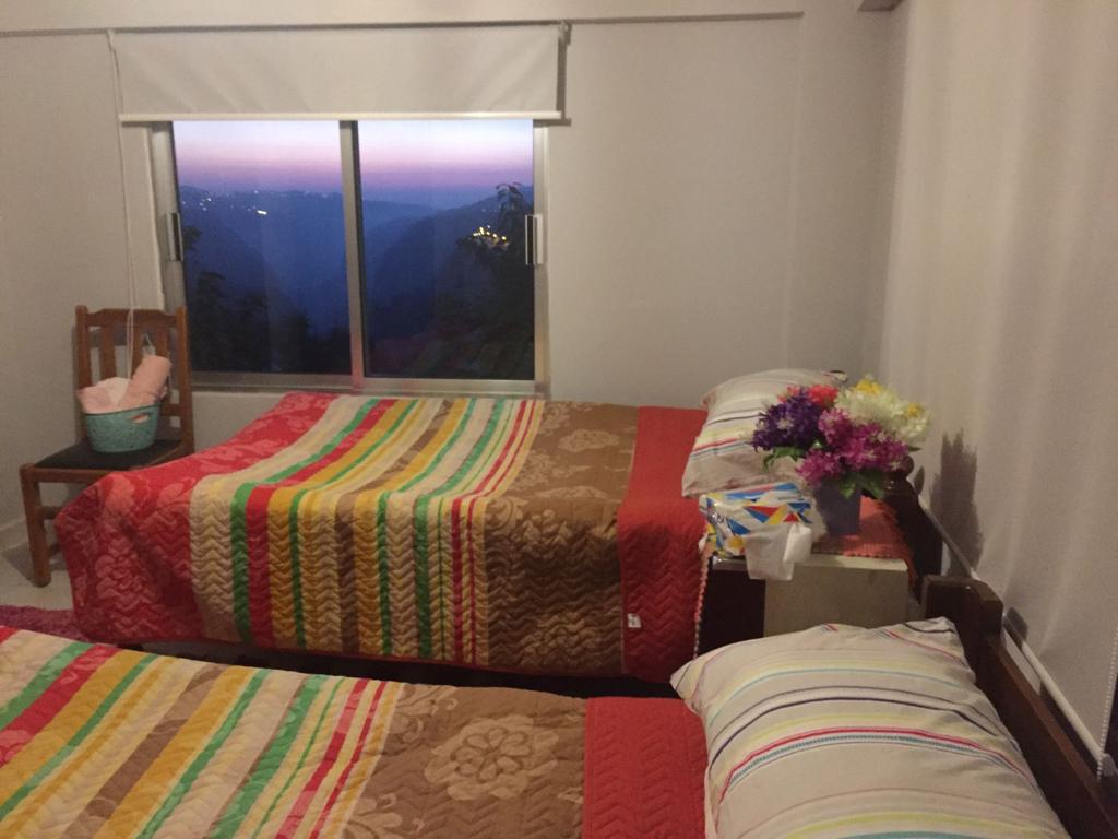 Guesthouse 1 with a View – Bcharri