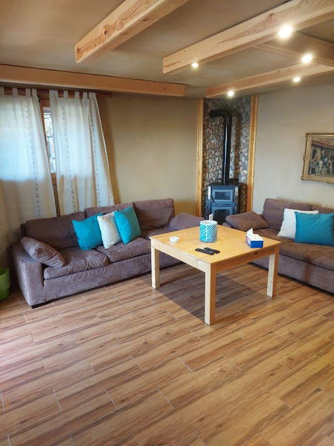 Yasmine Chalet with Private Jacuzzi – Barouk