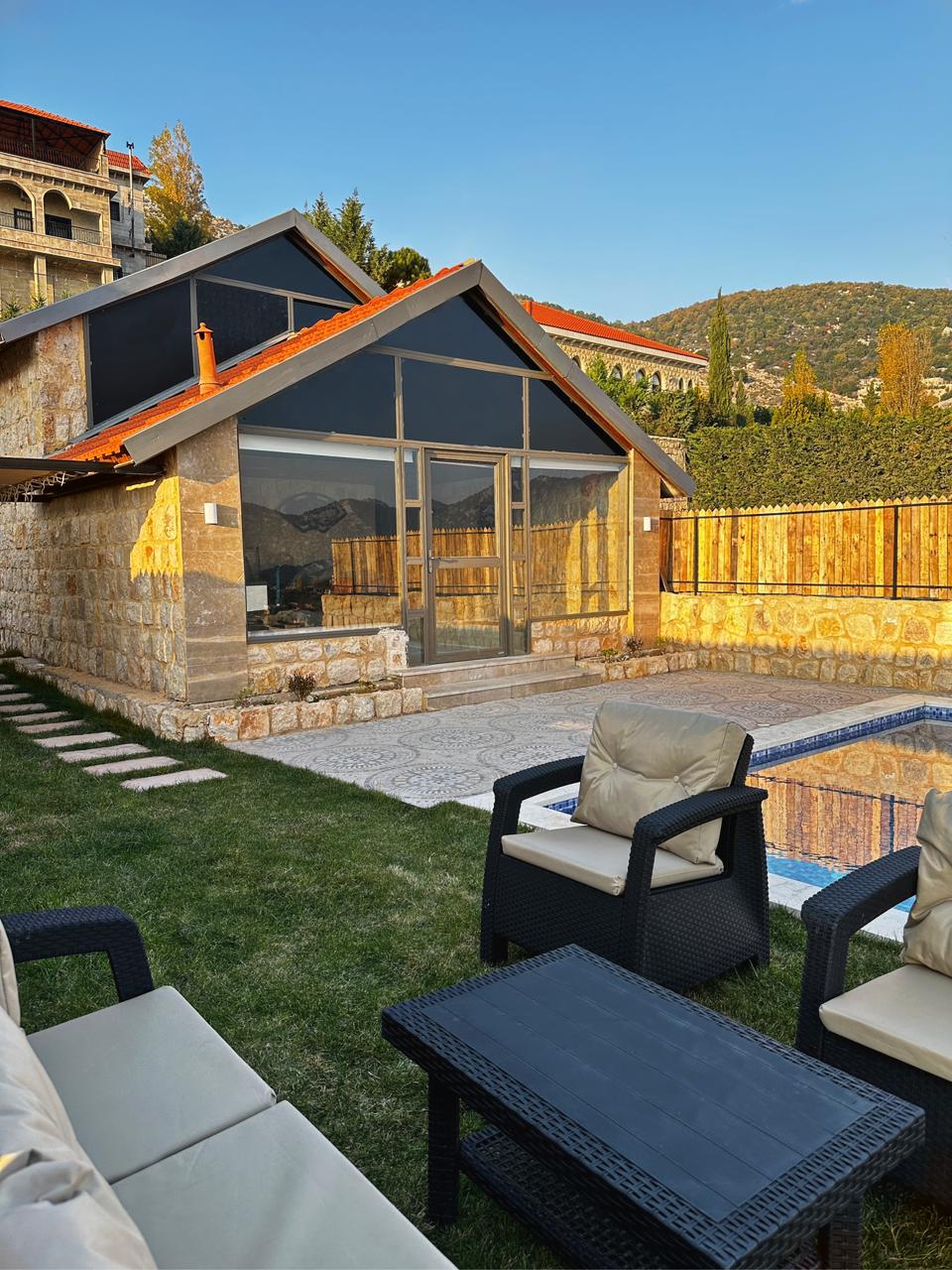 Uranus Chalet with Private Pool – Louaizeh, Jezzine