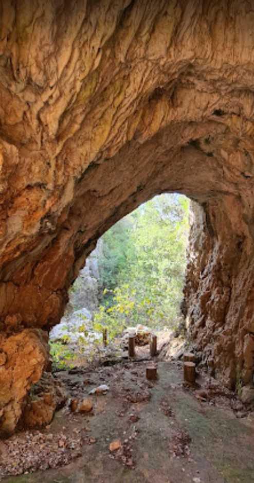 Mabaj Grotto