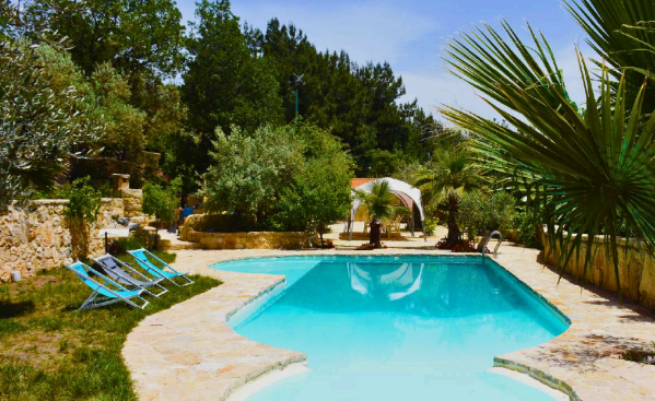 Two Guesthouses with Private Pool – Baaqline, Chouf