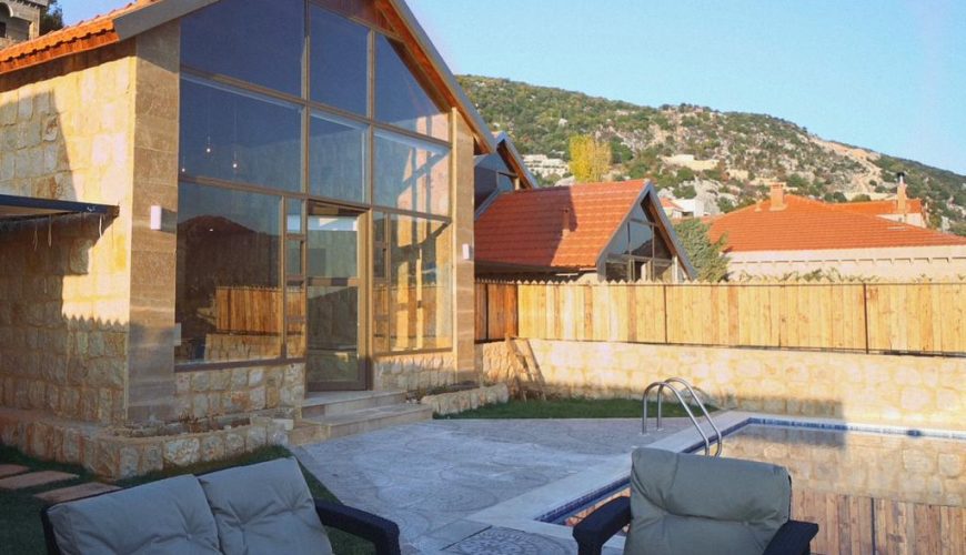 Potnus Chalet with Private Pool – Louaizeh, Jezzine