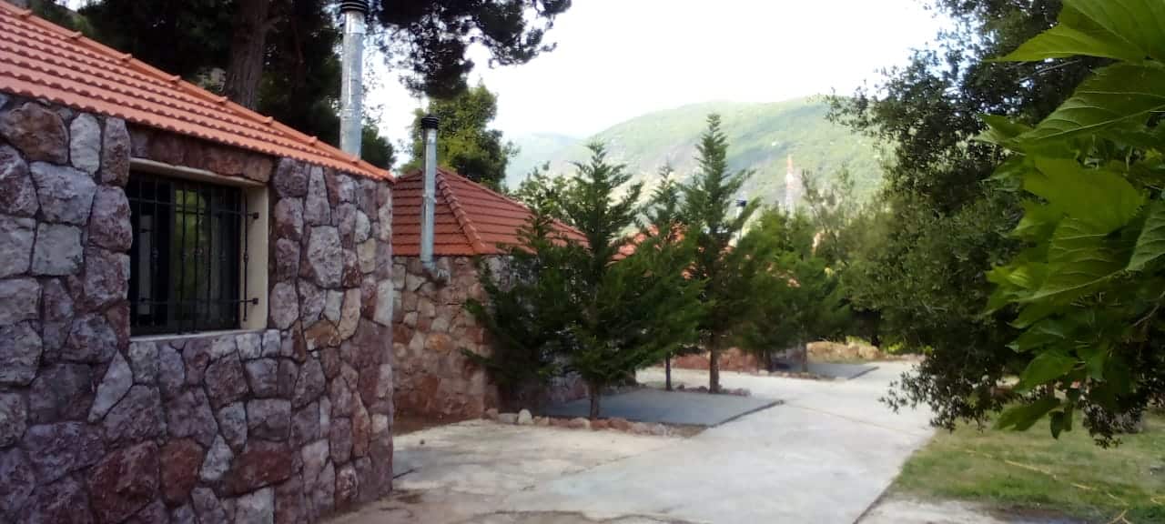 Stone Bungalow (1) – Oudin, Andqet