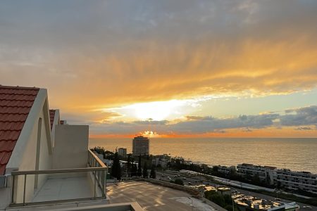 Roof 2 – Safra, Jbeil