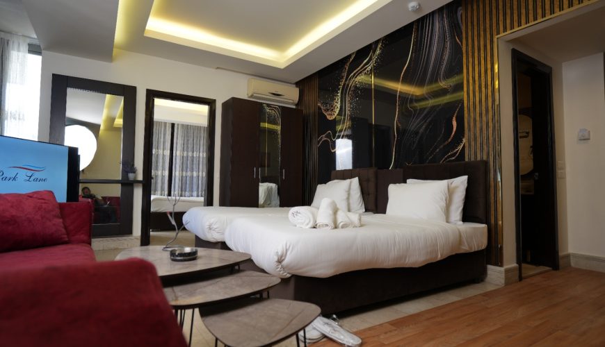 Deluxe suite in a Hotel – Ain el Mreisseh, Beirut