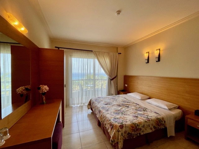 Deluxe Room Sea View in an Hotel and Spa – Jbeil