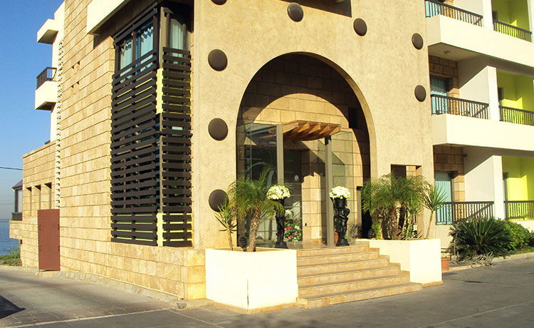 Deluxe Room Sea View in an Hotel and Spa – Jbeil