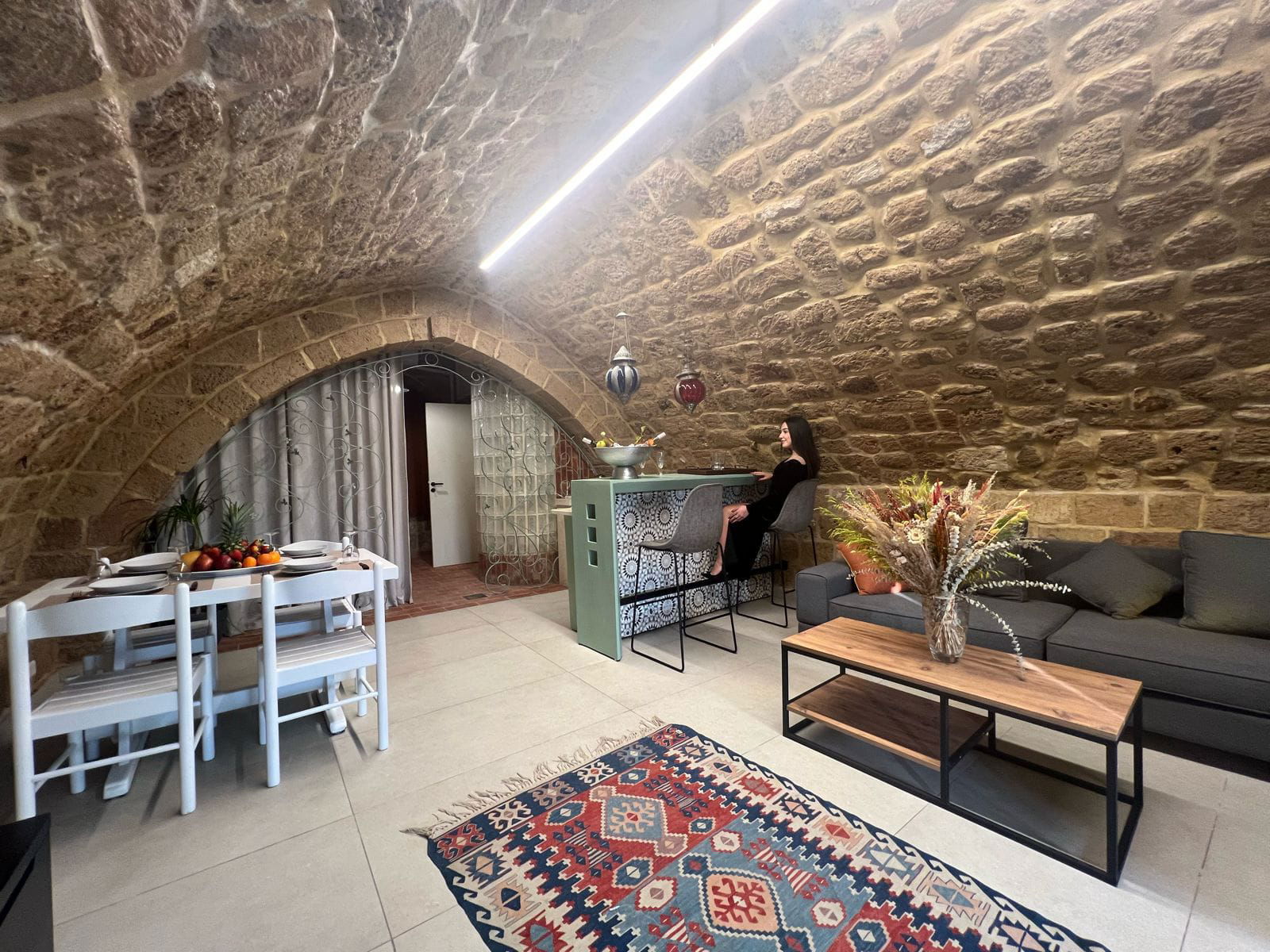 CADMUS in an Authentic Guesthouse – Byblos