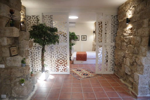 ASHMUN in an Authentic Guesthouse – Byblos