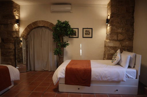 ASHMUN in an Authentic Guesthouse – Byblos