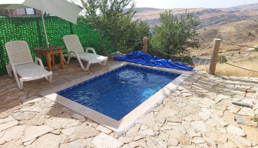 Ward Chalet with Private Pool – Barouk