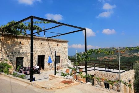 Stone Guesthouse – Ain Kfaa, Jbeil