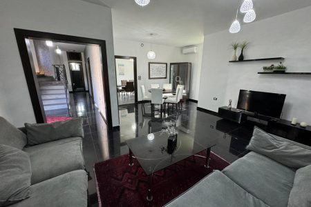 Private Guesthouse for Full Night – Koura