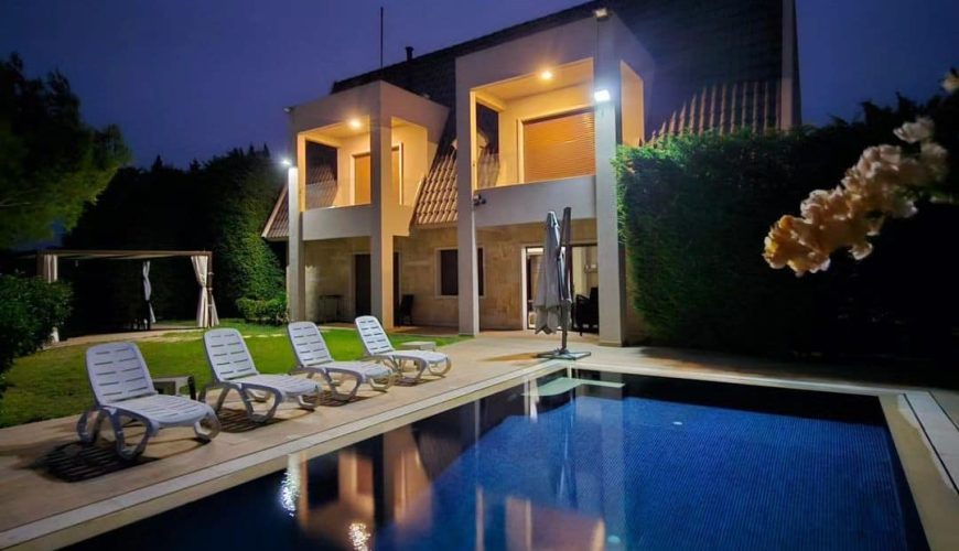 Villa with Private Pool – Hamat