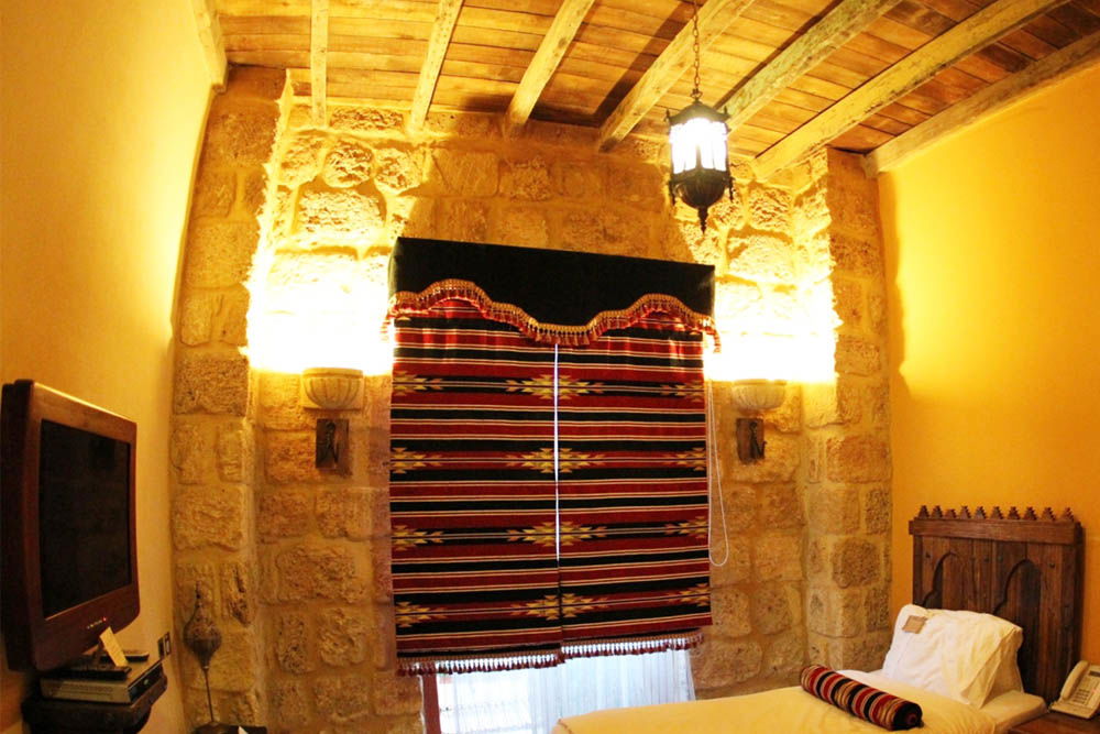 Single Standard Room in a Traditional Village – Beirut