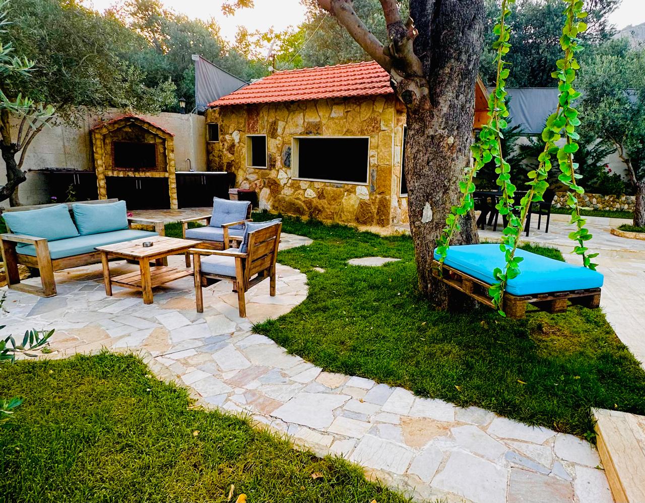 Chalet B with Infinity Pool – Kfarmatta, Chouf