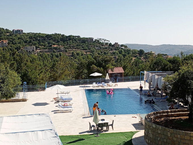 Stone House in a Resort – Baadarane, El Chouf