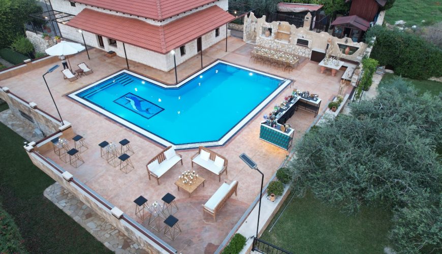 ROOM 1 in a Villa with a pool – Edde, Jbeil