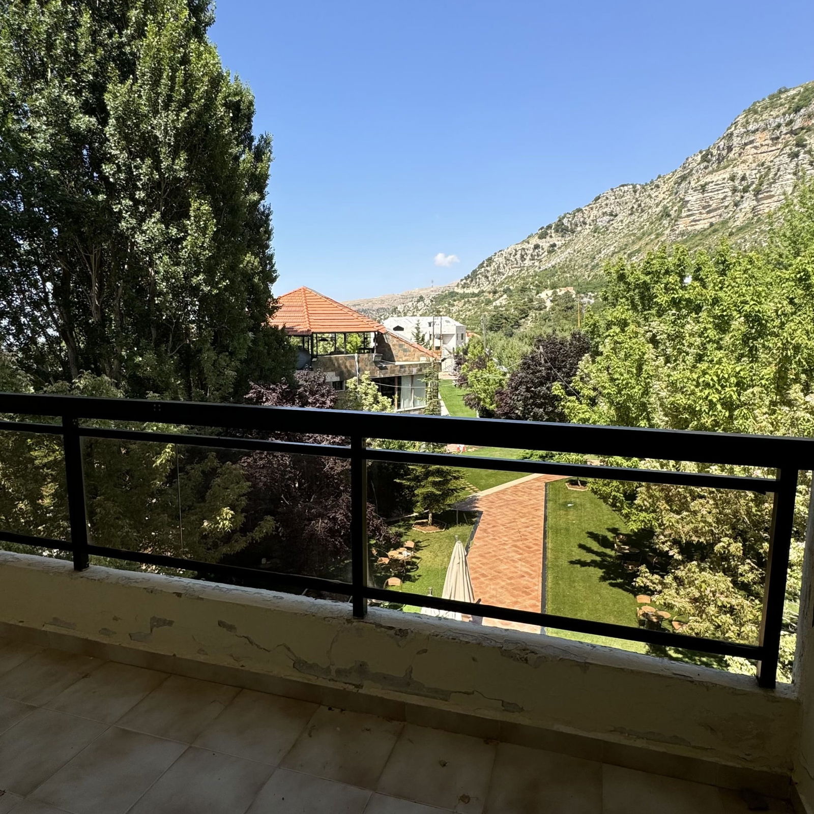 Junior suite in an Hotel – Ehden