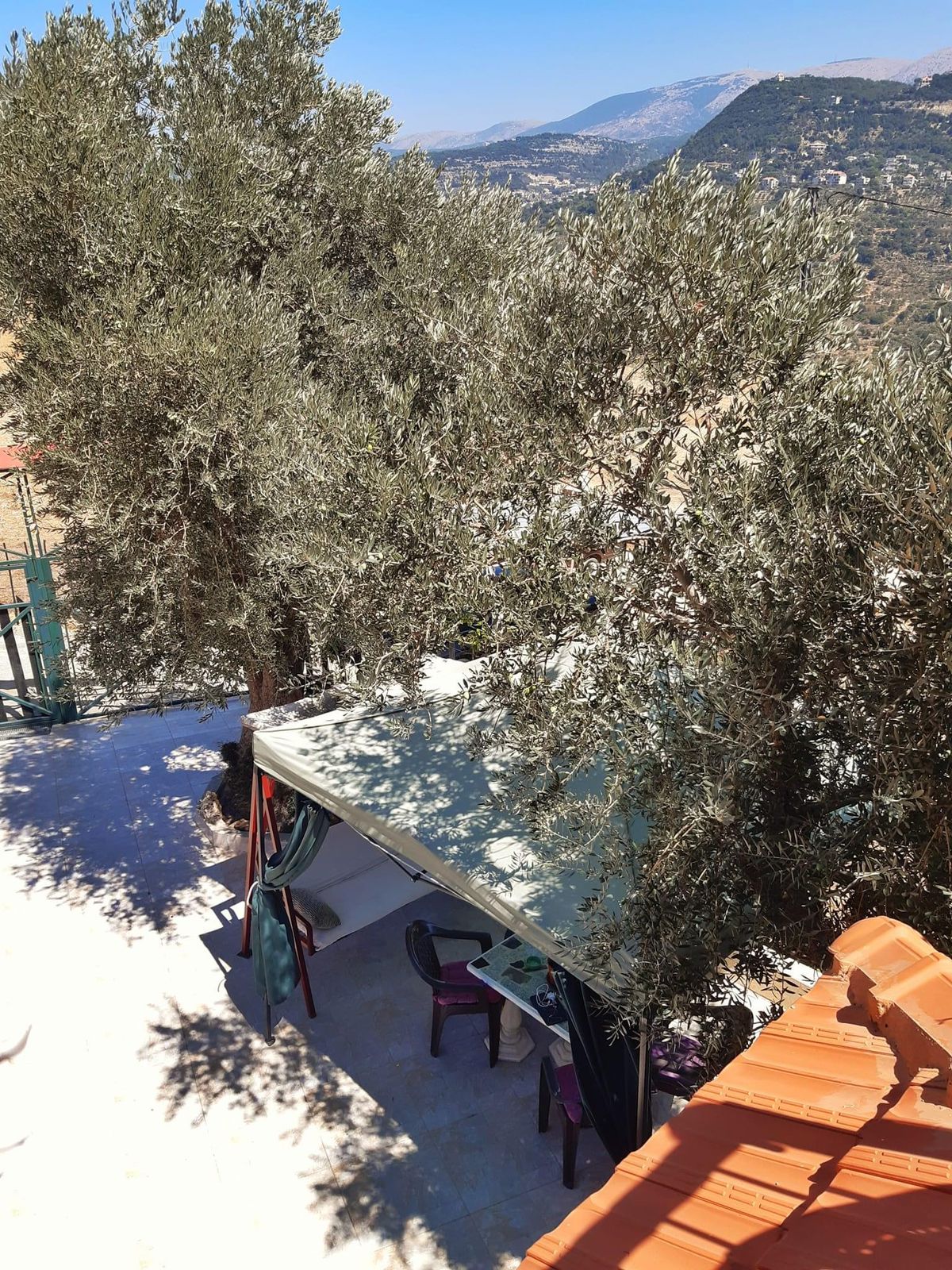 House with Pool – Mazraet el Chouf