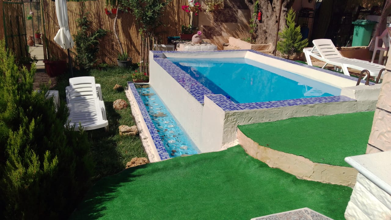 House with Pool – Mazraet el Chouf