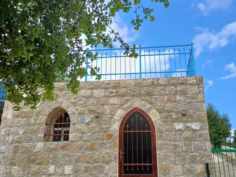 Stone House in a Resort – Baadarane, El Chouf