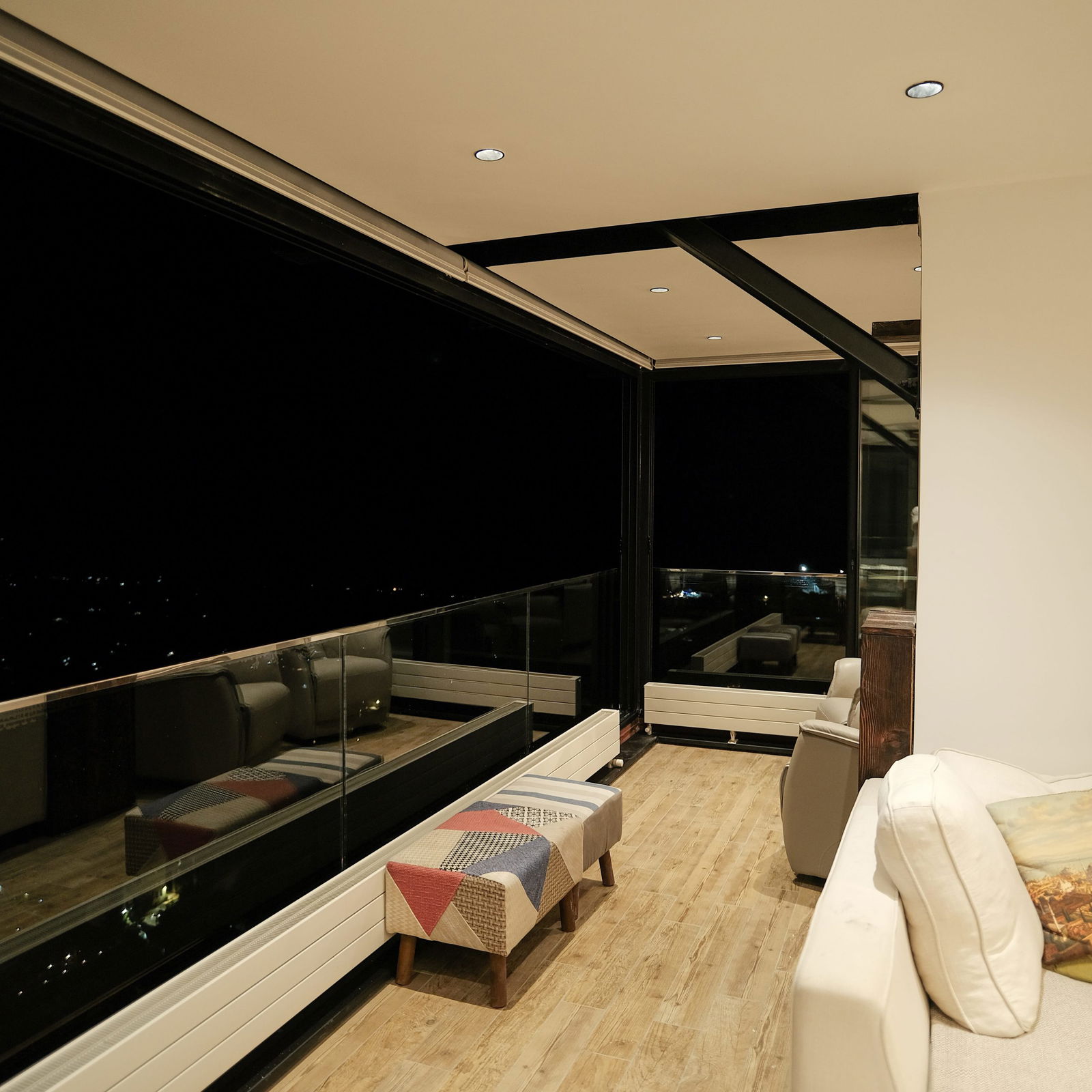 Modern Chalet with Terrace – Annaya, Jbeil